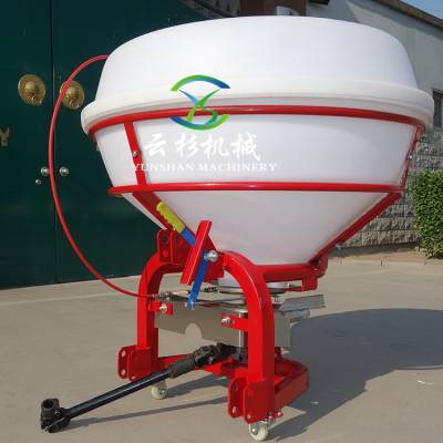 云杉大容量撒肥機 現(xiàn)代農(nóng)場的智慧施肥解決方案