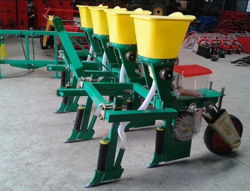 高效精準作業(yè) 4行施肥精密玉米播種機2BYSF-4的技術(shù)特點與應(yīng)用價值