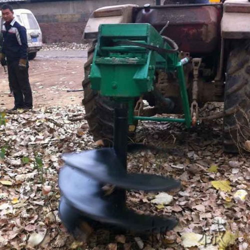 后置式挖坑施肥一體機 提升小型拖拉機作業效率的利器